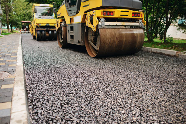 Best Custom Driveway Design and Paving in Aledo, IL